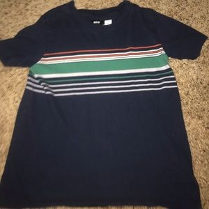 striped navy shirt